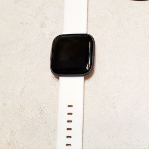 FITBIT VERSA 2 SMART WATCH - Never Wear